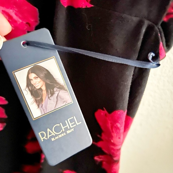 Rachel Roy V Neck  Flower Top Blouse NWT - Picture 4 of 8